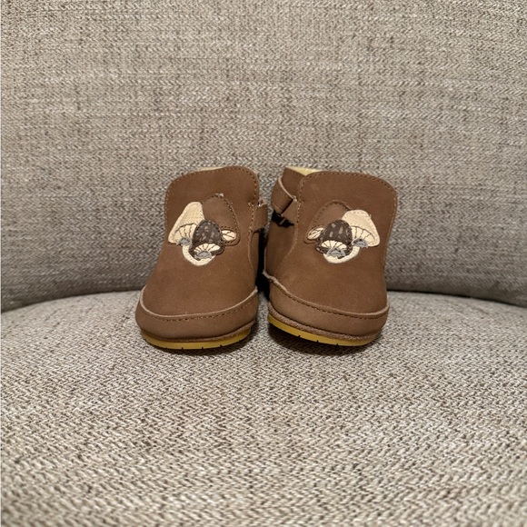 DONSJE MUSHROOM FUR LINED BOOT 24-30 MONTHS - Picture 1 of 4